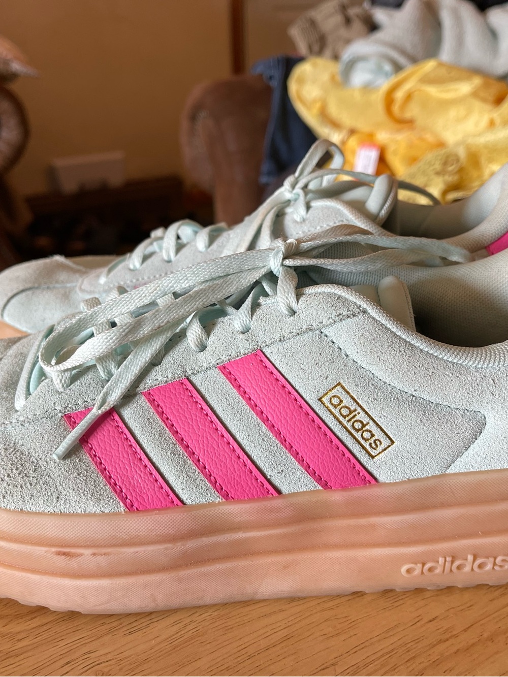 Adidas Womens Low Top Suede Sneakers Light Blue/Pink Lace Up JP7628 size 8.5
